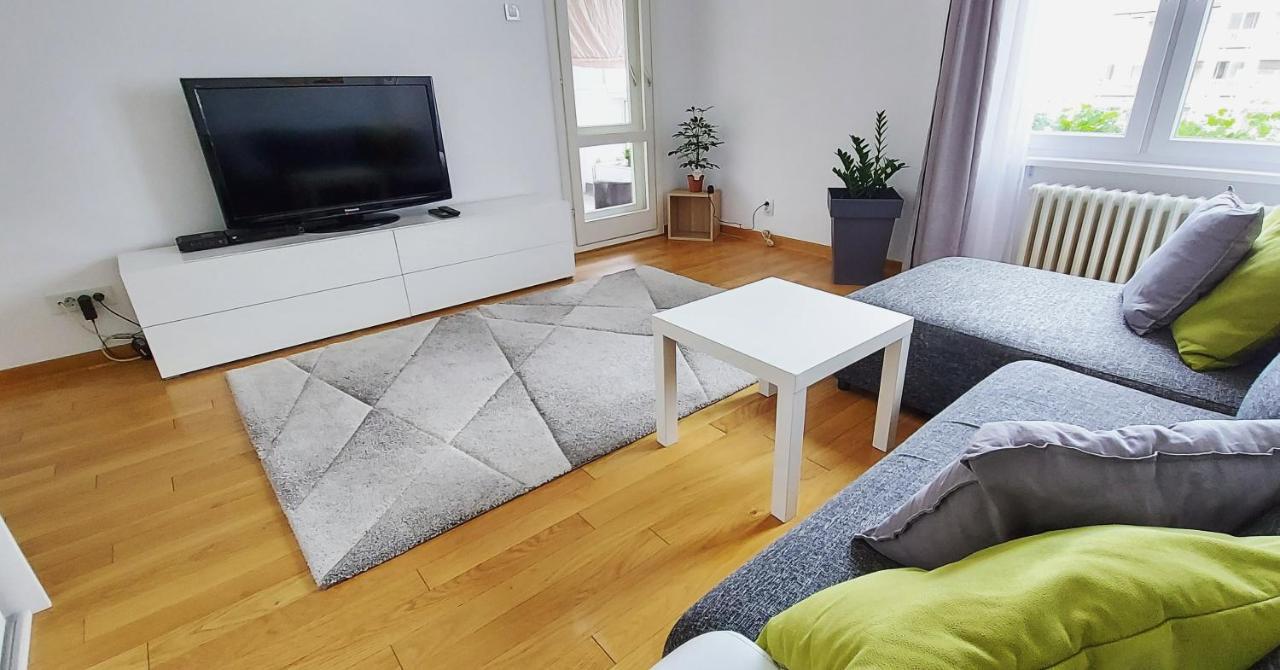 High White Apartments Beograd Bagian luar foto