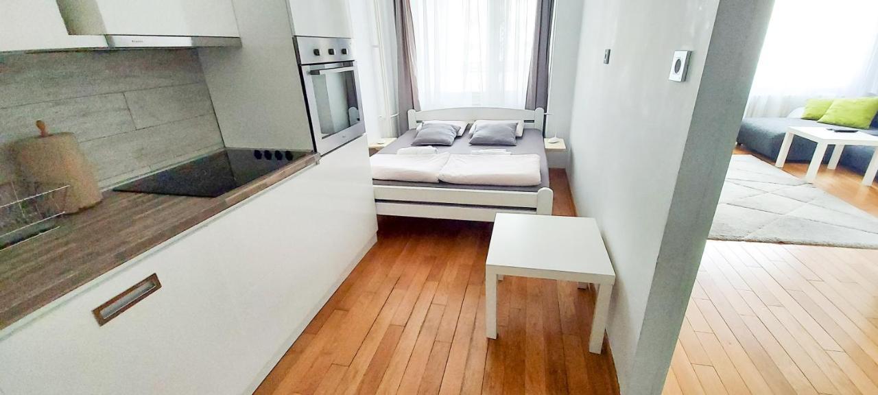 High White Apartments Beograd Bagian luar foto