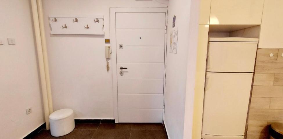 High White Apartments Beograd Ruang foto